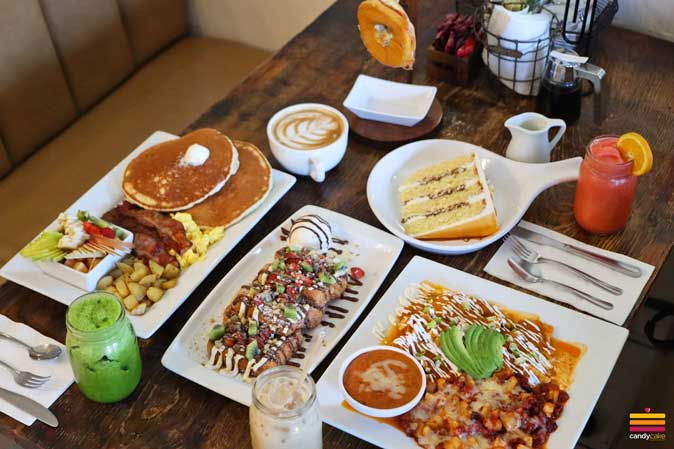 Breakfast dishes and drinks at Candy Cake
